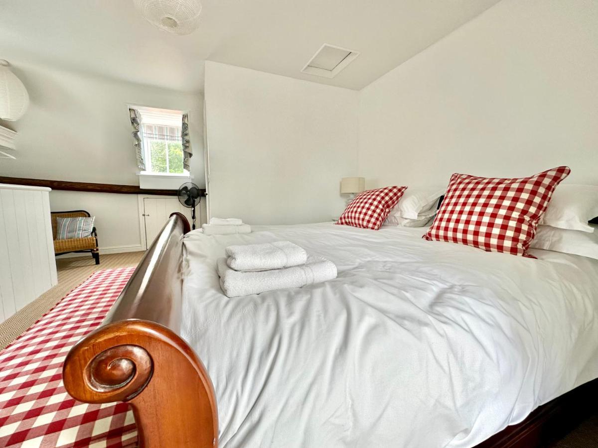 Laurel Cottage แซนด์เซนด์ ภายนอก รูปภาพ